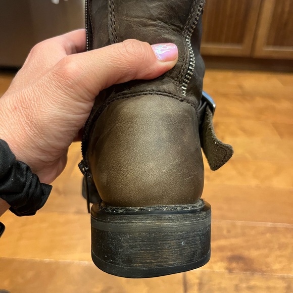 Harley Davidson Motorcycle riding brown riding boots in EUC! - Picture 10 of 16